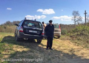 Terni - Boscaiolo di Acquapendente travolto e ucciso da un albero - I soccorritori sul luogo del dramma