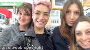 Elodie al Mercatino di Viterbo & Tuscia