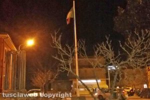 Celleno - Il tricolore del monumento ai Caduti
