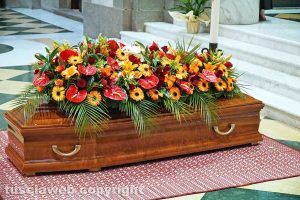 Viterbo - I funerali del regista Giorgio Capitani