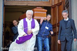 Viterbo - I funerali del regista Giorgio Capitani