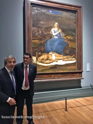 Delli Iaconi e Barelli di fronte alla Pietà alla National gallery