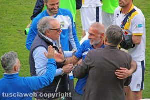 Sport - Calcio - Viterbese - Rosolino Puccica abbraccia lo staff