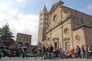 La Motobenedizione di fronte al duomo