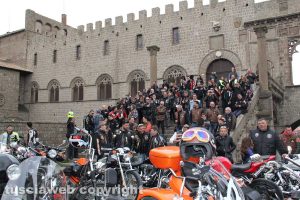 Centinaia di moto in piazza san Lorenzo