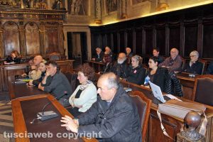 Viterbo - Non ce la beviamo - L'incontro in comune