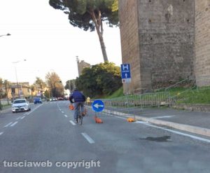 Viterbo - Le transenne in viale Capocci