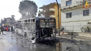 Vigili del fuoco - Il bus incendiato