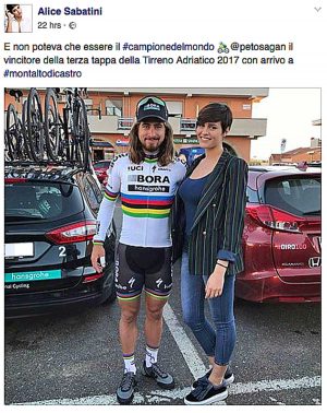 Montalto di Castro - Alice Sabatini con il vincitore della terza tappa della Tirreno-Adriatico 2017, Peter Sagan
