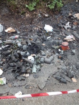 Viterbo - Discarica a cielo aperto in strada Mezzogrosso