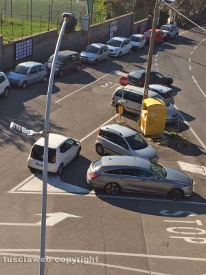 Viterbo - Parcheggio selvaggio