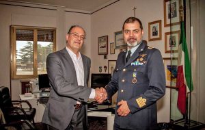 La firma della convenzione tra polizia provinciale e aeronautica militare