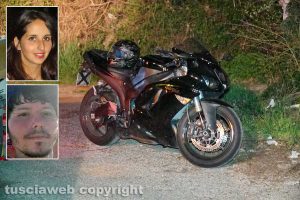 Femminicidio - suicidio a Orte - La moto di Francesco Marigliani - Nei riquadri Silvia Tabacchi e Francesco Marigliani