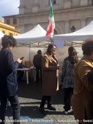 Viterbo - Primarie Pd 2017 - Luisa Ciambella ai seggi 