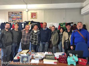 Terremoto - Fondi per Amatrice - Le associazioni giovanili di Grotte santo Stefano con il sindaco Sergio Pirozzi