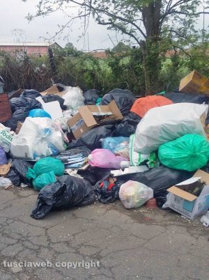 Viterbo - Discarica sulla Cassia Nord