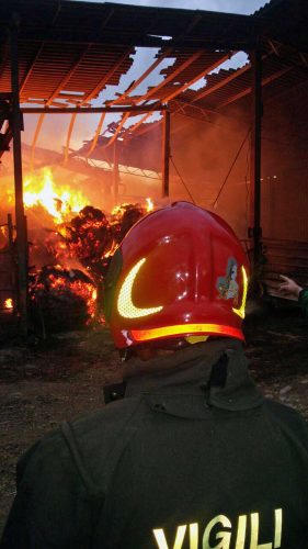 Nepi - Incendio in un'azienda agricola