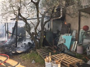Tobia - Incendio in falegnameria - Intervento dei vigili del fuoco