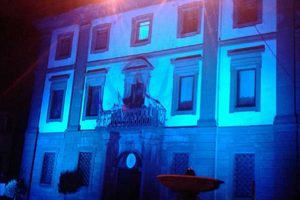 Vetralla - Il palazzo Comunale si tinge di blu