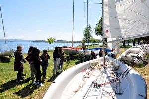 Capodimonte . Gli studenti del liceo Seneca di Roma al lago di Bolsena