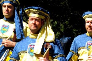 Il gruppo Sbandieratori e Musici Santa Rosa da Viterbo