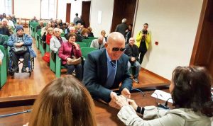Sandro Pacella riceve la medaglia d'oro