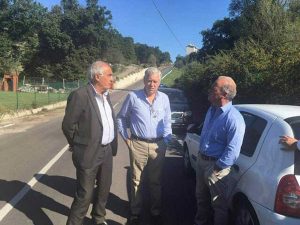 Viterbo - L'assessore Ricci e il sindaco Michelini in strada Ponte Sodo
