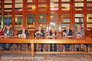 Viterbo - La firma in prefettura del protocollo sulle discoteche