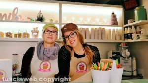Vasanello - Gelateria "Crema e latte" - Pina Vincenzotti e Francesca Petti