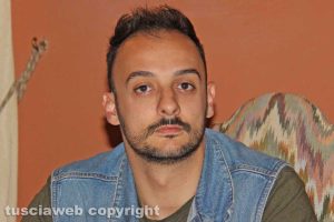 Vallerano - Daniele Raggi, vicepresidente dell'associazione culturale Piccole serenate notturne Notte delle candele