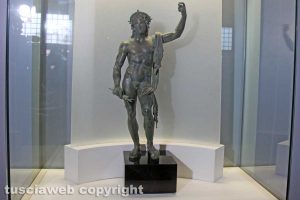 Viterbo - La statua di Veiovis