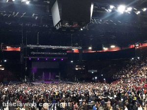 Milano - Lo stato sociale in concerto al Mediolanum Forum di Assago