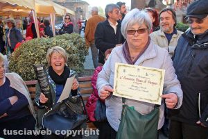 Bagnaia - Pizza di Pasqua 2017 - Le terze classificate Giuseppa e Maria Teresa Miralli