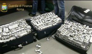 Guardia di Finanza - Le sigarette sequestrate