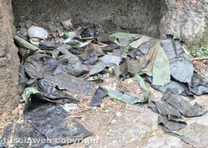 Viterbo - Rifiuti abbandonati in strada Riello