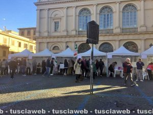 Viterbo - Primarie Pd 2017 - I seggi a piazza Verdi