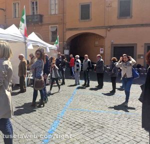 Viterbo - Primarie Pd - Il seggio a piazza Verdi