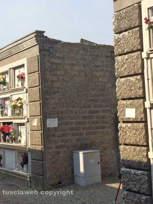 Il cimitero a San Lorenzo Nuovo