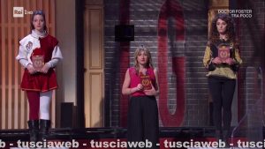 La sbandieratrice del Pilastro Elisa Satriani su Rai 1 ai "Soliti ignoti"