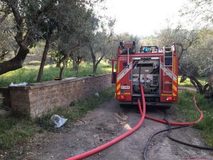 Tobia - Incendio in falegnameria - Intervento dei vigili del fuoco