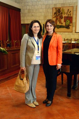 Tarquinia - Manuela Nardella e la dirigente dell'Iis laura Piroli 