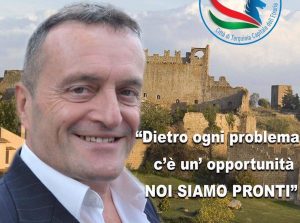 L'immagine di Moscherini con alle spalle Tuscania