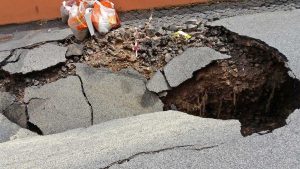 Roma - La voragine in via Parini