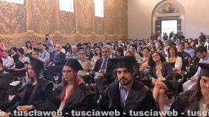 Viterbo - Unitus - La cerimonia di consegna del diploma di laurea a Francesco Rutelli