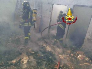 Tarquinia - L'incendio di questa mattina a sant'Agostino