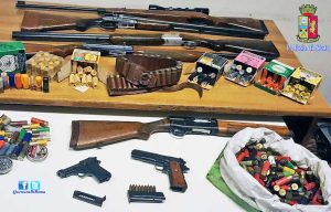 Roma - Le armi sequestrate dalla polizia