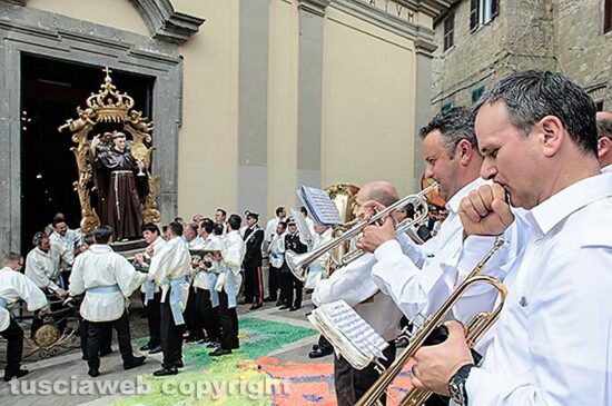Piansano celebra il patrono san Bernardino da Siena