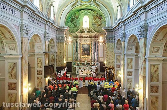 Piansano - Don Andrea Mareschi festeggia 25 anni di sacerdozio
