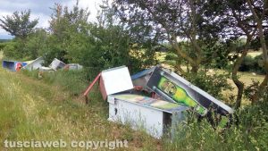 Viterbo - Discarica a cielo aperto di frigoriferi da bar in località Monte Jugo