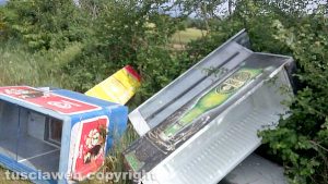 Viterbo - Discarica a cielo aperto di frigoriferi da bar in località Monte Jugo